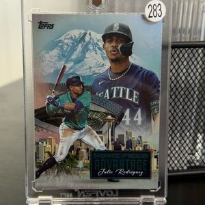 2024 Topps Series 1 - Home Field Advantage Julio Rodriguez #HFA-7